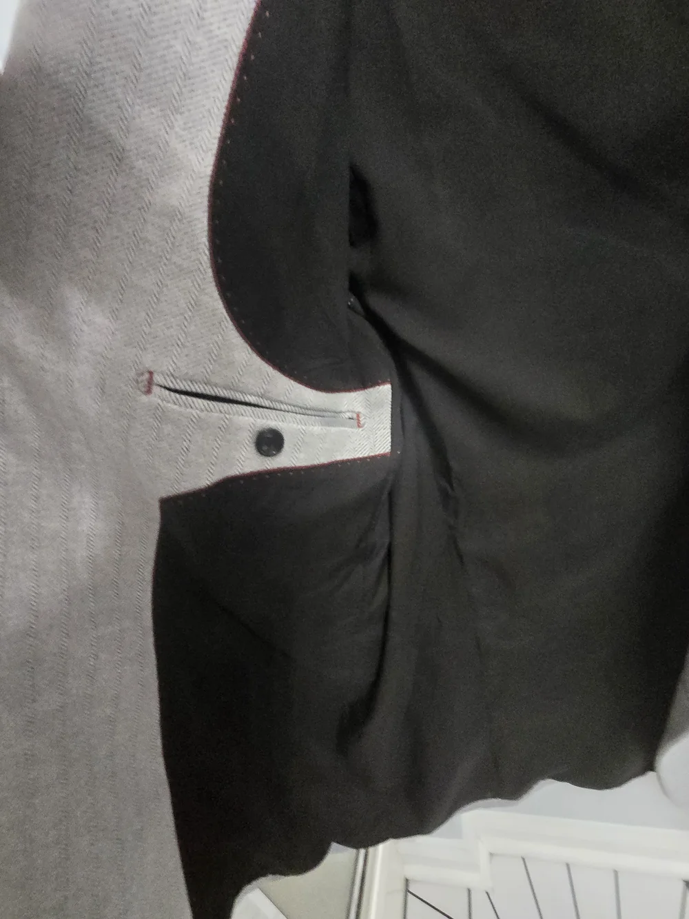 PJ Paul Jones Light Gray Herringbone Blazer (Size XL / Fits 44R–46R)
